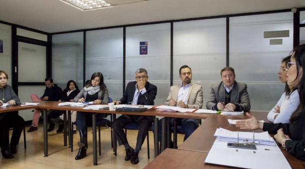 La Comisión de Movilidad se reunió en Quito. Foto: ÚN